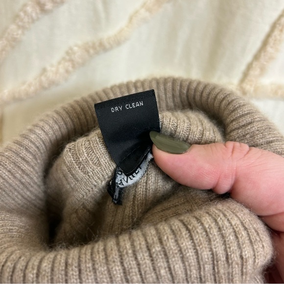 Daniel Bishop 100% Cashmere Ribbed Turtleneck Sweater in Heathered Taupe - Picture 7 of 7